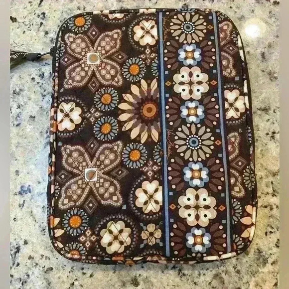 Vera Bradley Universal Tablet Sleeve - Picture 1 of 4